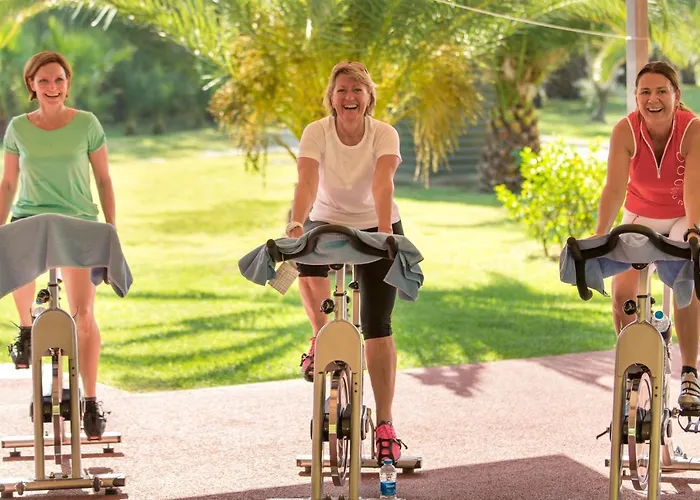 リゾート Robinson Sarigerme Park 4*